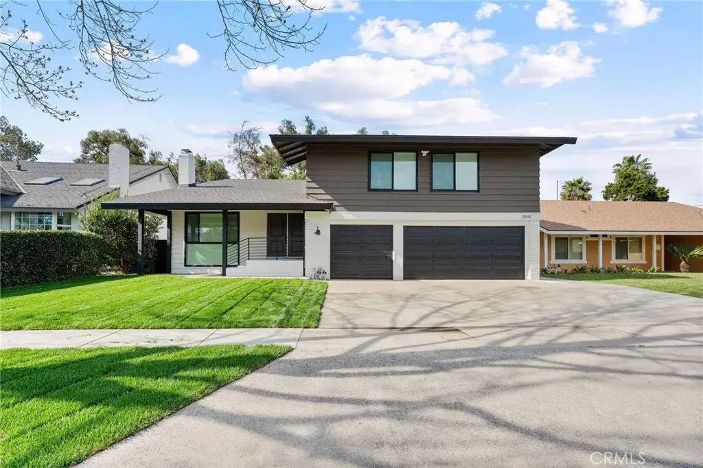 2534 Alona, Santa Ana