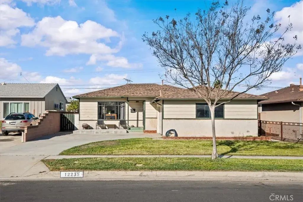 12235 Everest, Norwalk