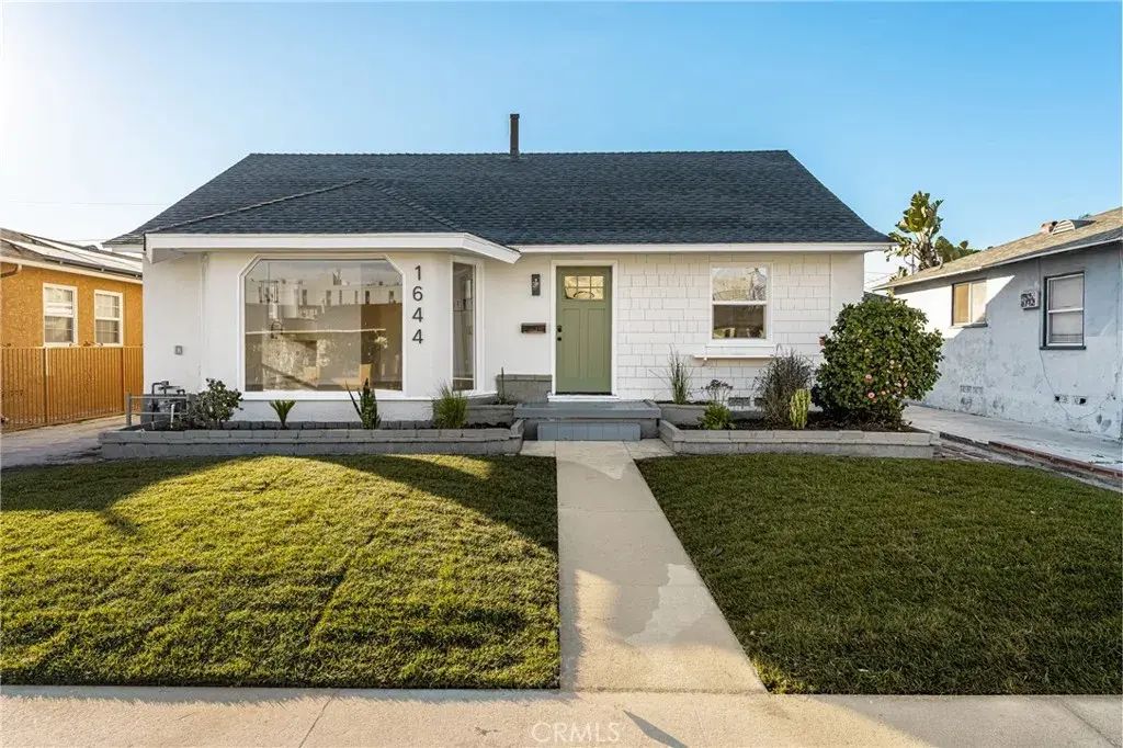 1644 E 122nd Street, Los Angeles