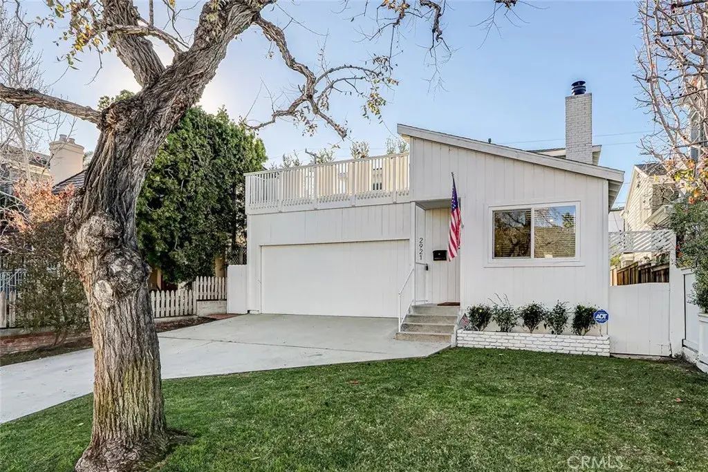 2921 N Poinsettia, Manhattan Beach