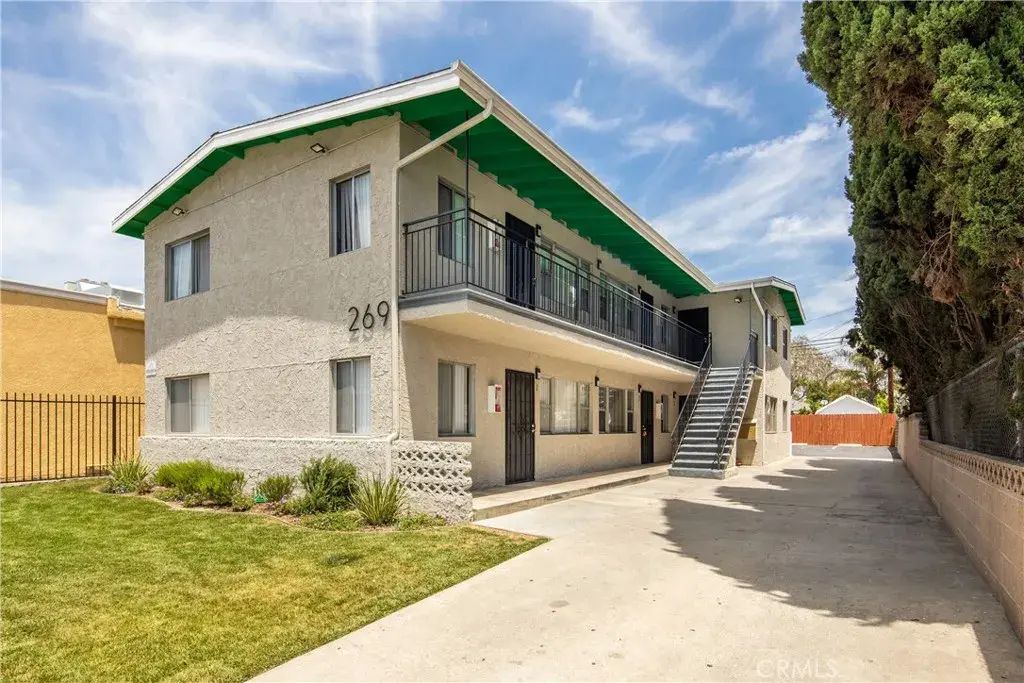 269 E Market Street, Long Beach