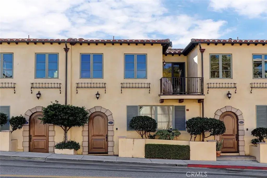 514 Manhattan Beach Boulevard, Manhattan Beach