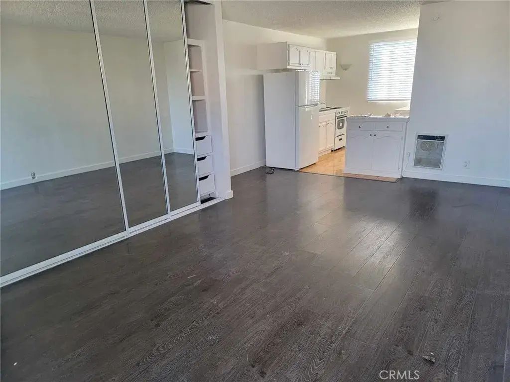 620 Illinois Court 18, El Segundo