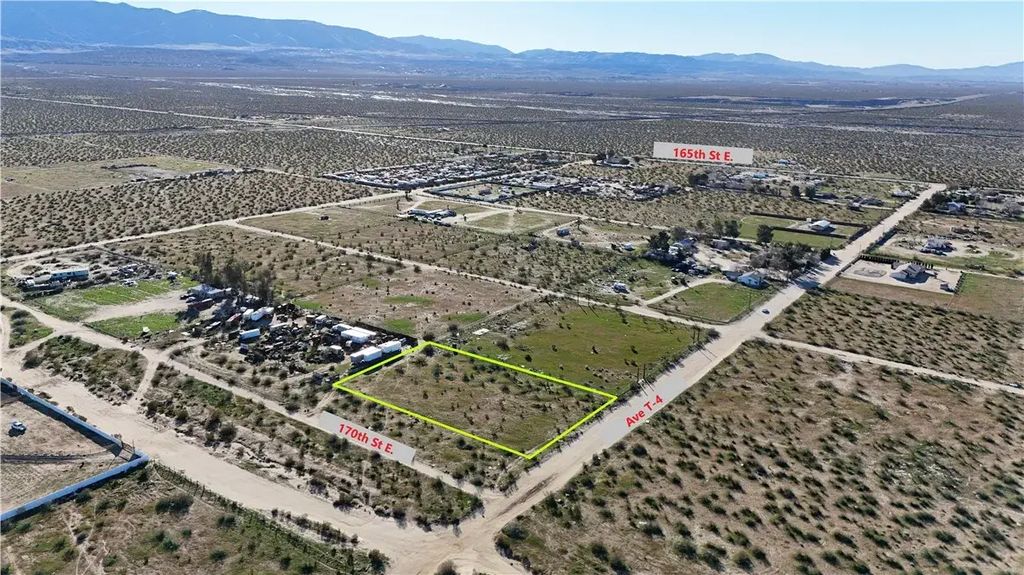 170 E Avenue T, Palmdale
