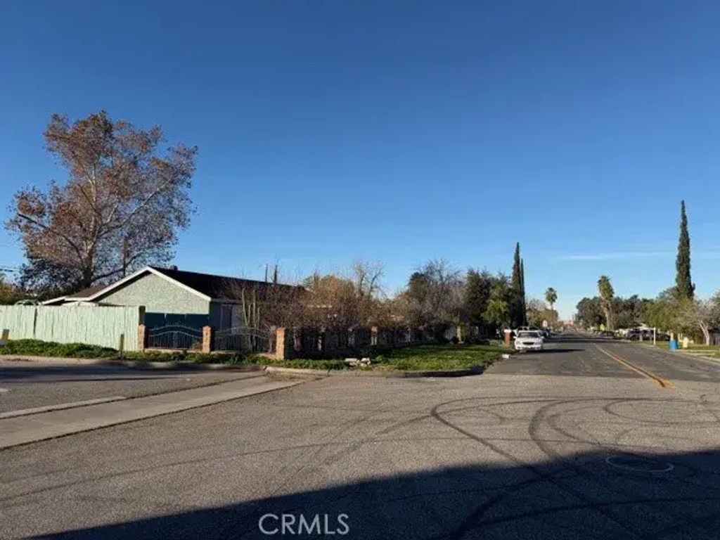 24595 4th, San Bernardino