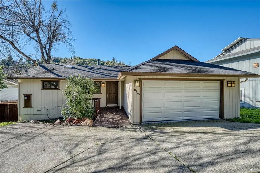 10305 Hok Has Ha, Kelseyville