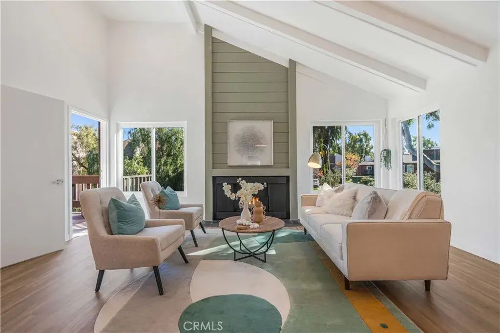 4902 Maytime, Culver City