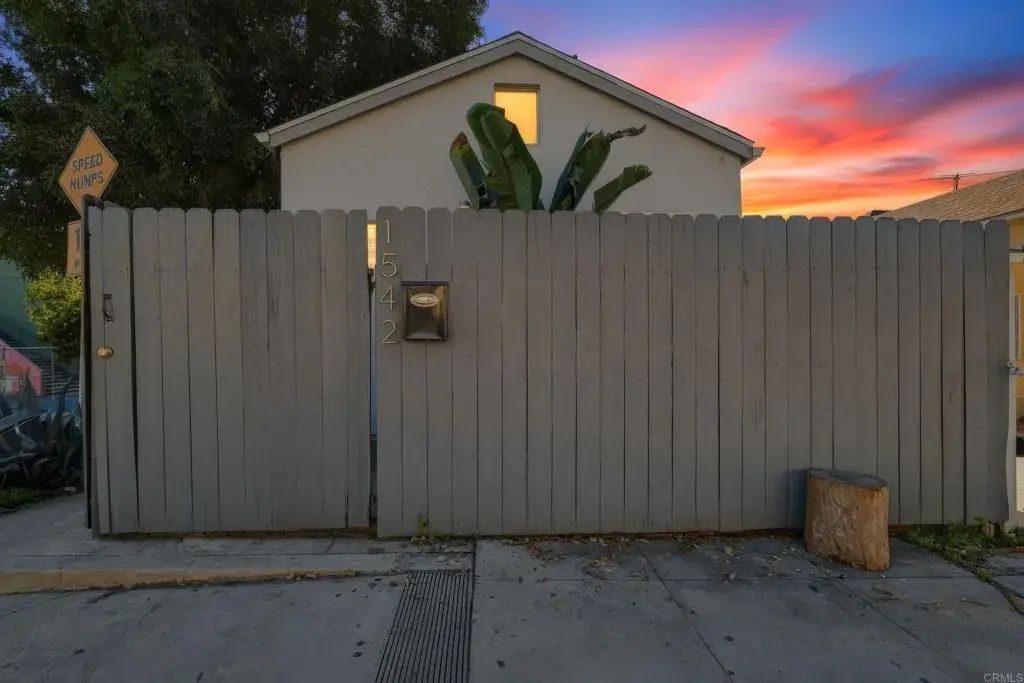 1542 W 17th Street, Los Angeles