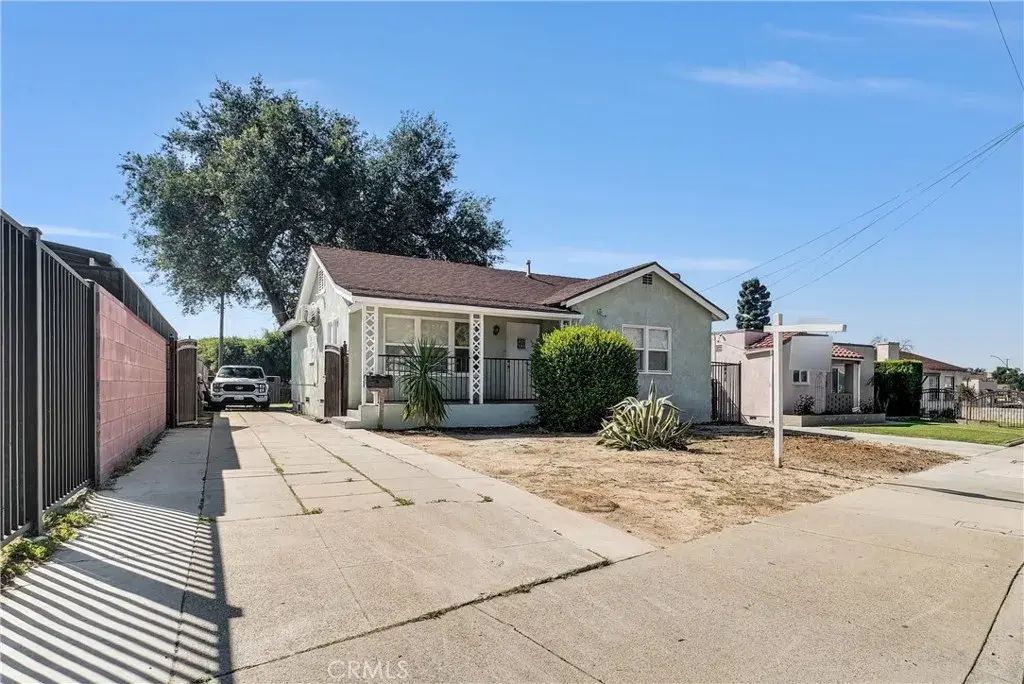 462 W Orange Grove, Pomona
