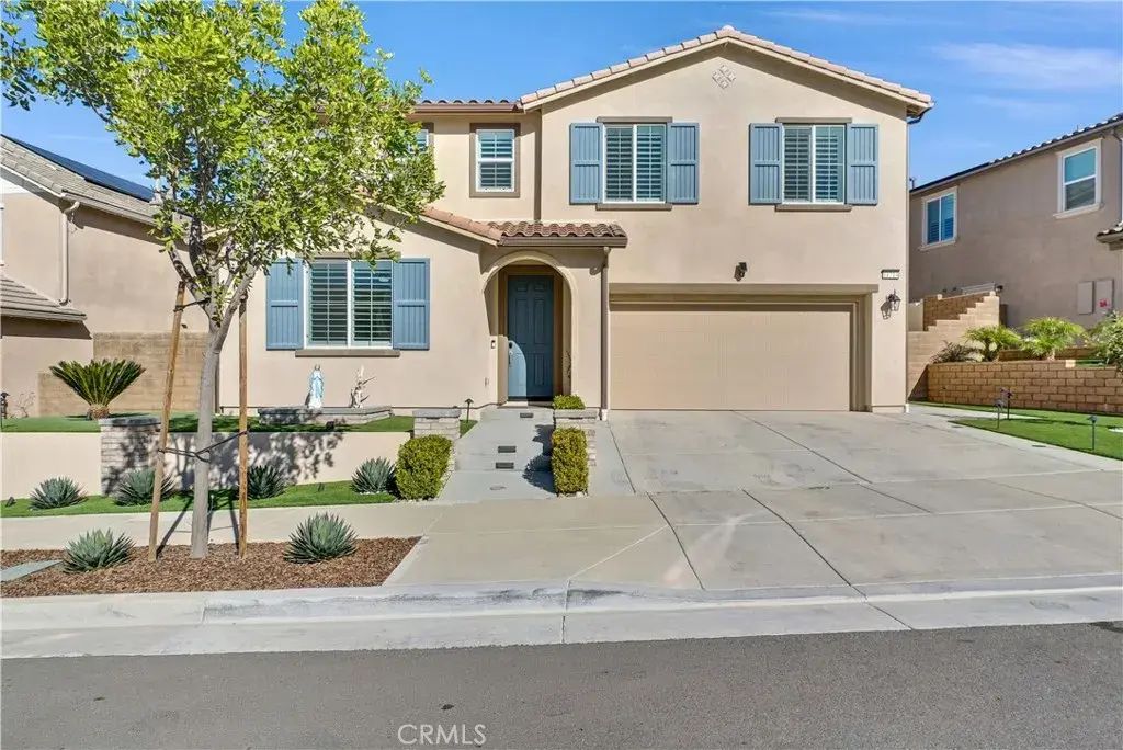11714 Wandering, Corona