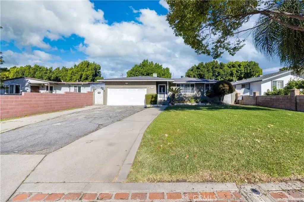 1823 W Palm, West Covina