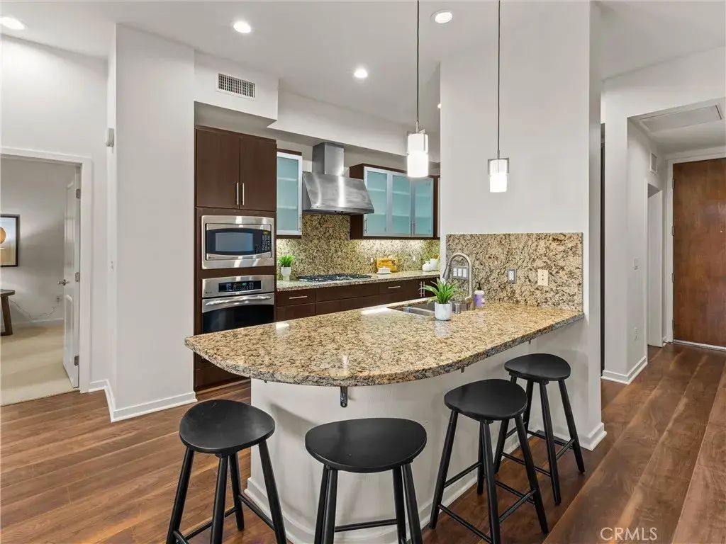 21 Gramercy 208, Irvine