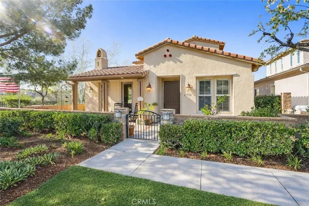 27976 Red Pine Court, Valencia