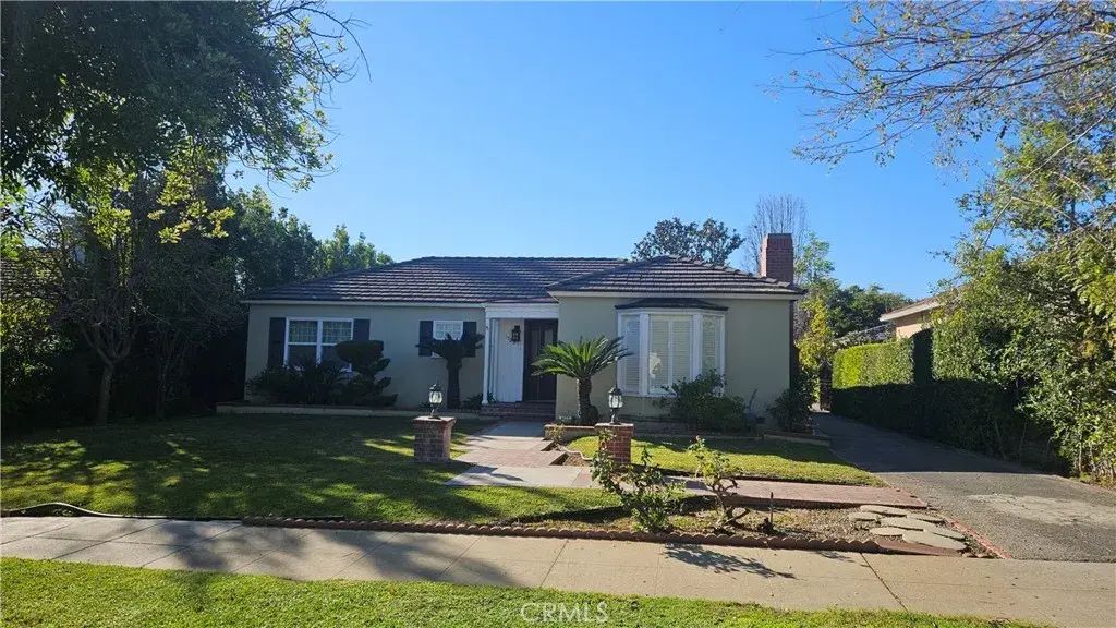 1525 Bellwood, San Marino