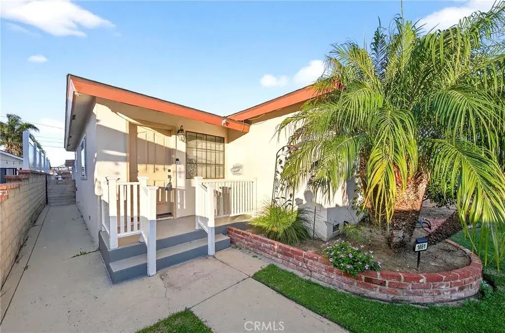 1661 256th Street, Harbor City
