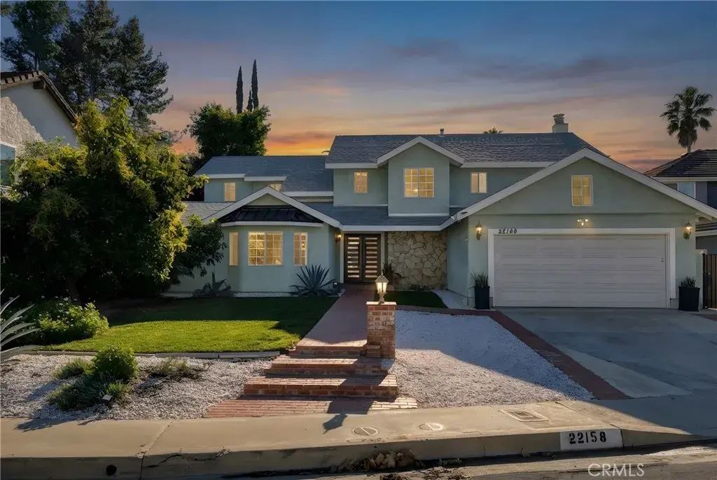22158 Rayen, West Hills