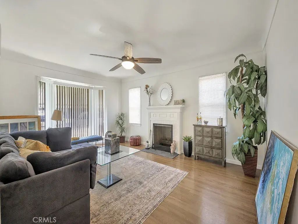 8830 Ruthelen, Los Angeles