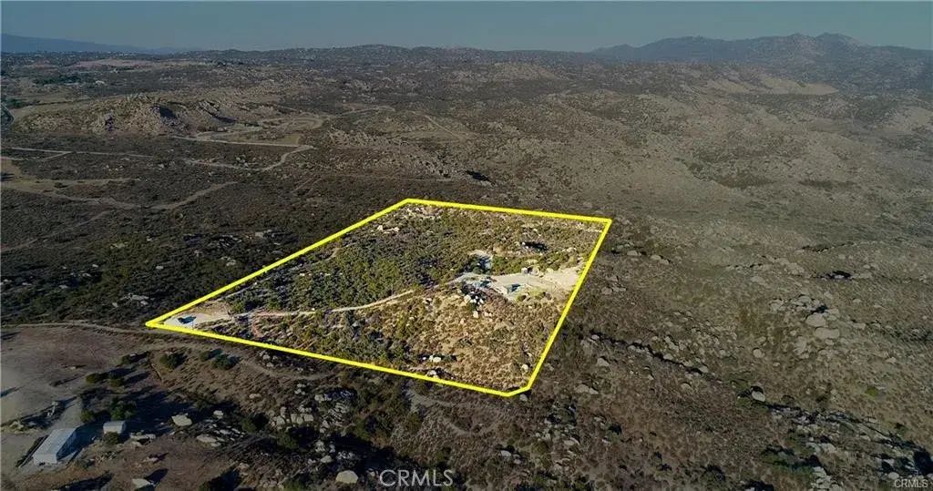46560 Boulder Vista, Aguanga