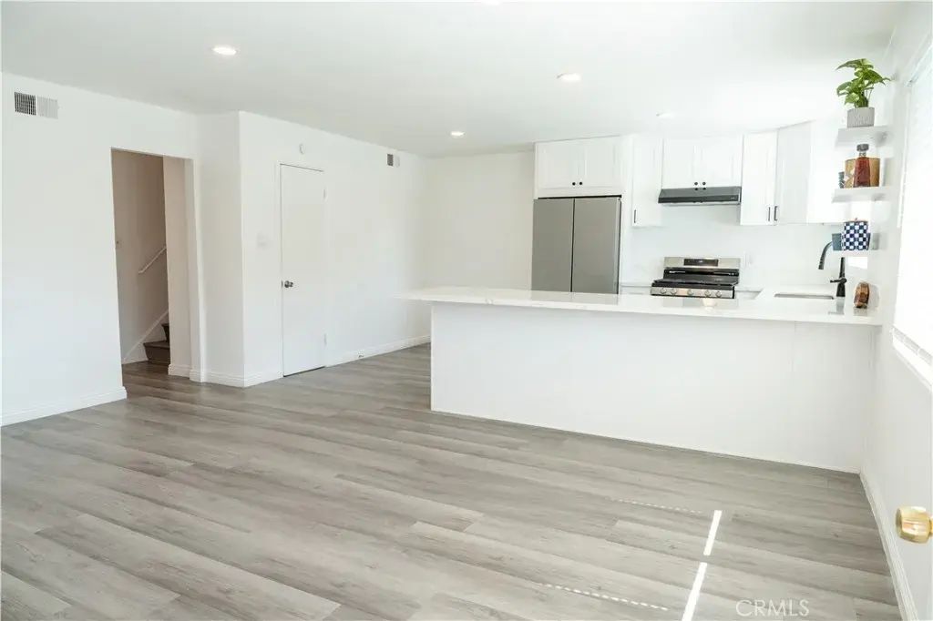 41 Scottsdale South, Carson