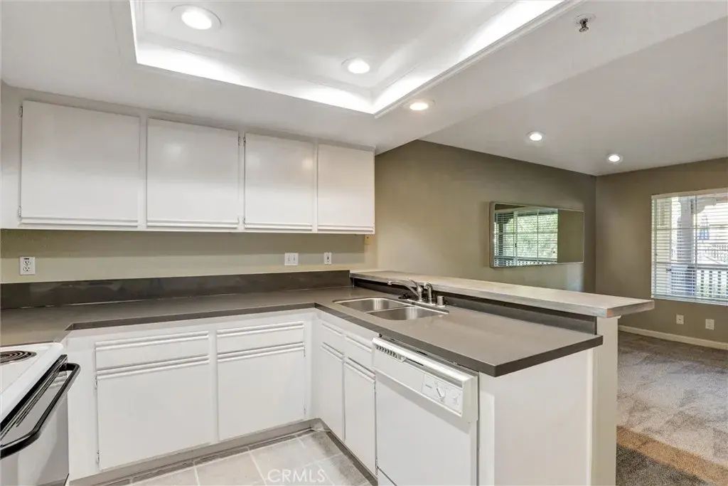 192 S Cross Creek D, Orange