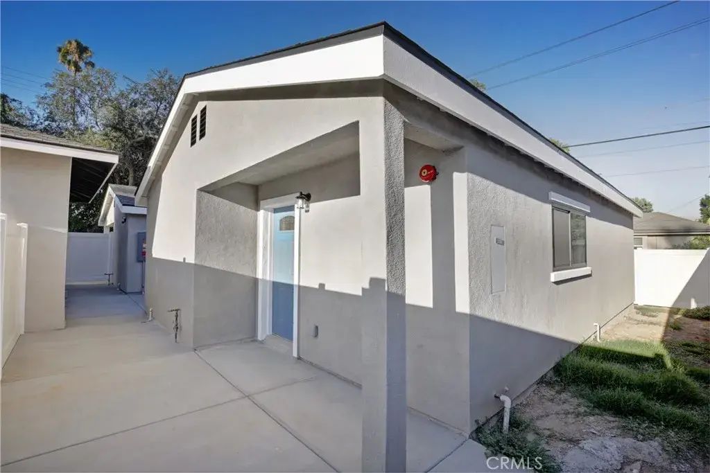 6147 Palm Avenue, Riverside