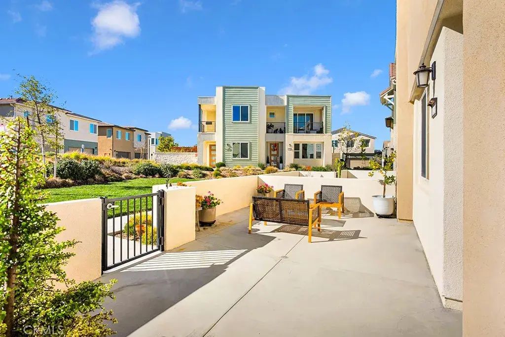 27238 Red Willow Court, Valencia