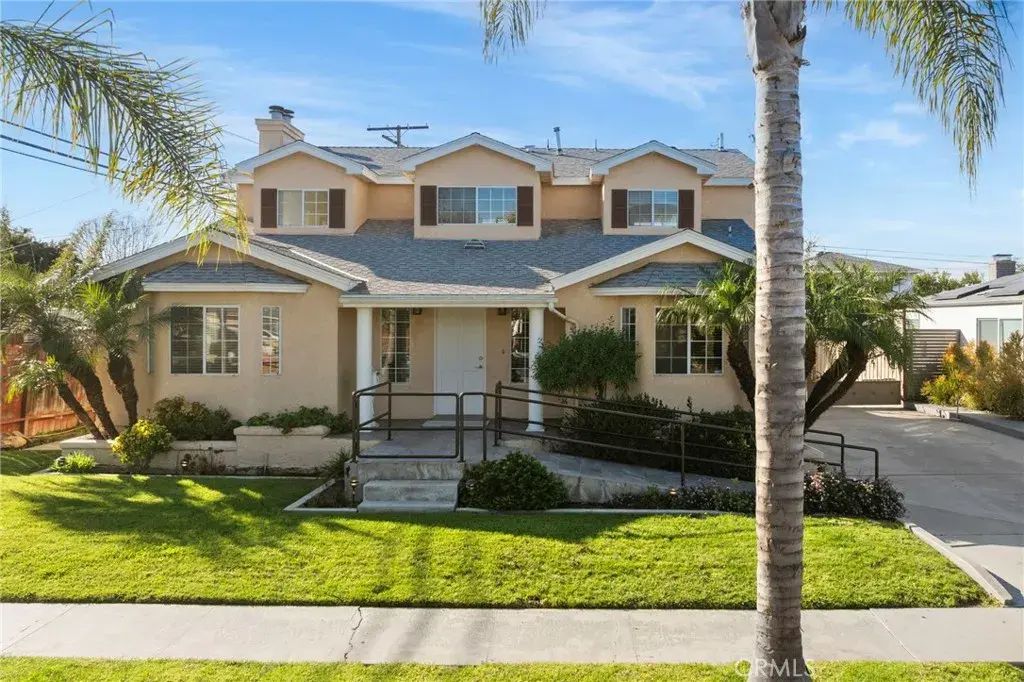 5011 Gundry Avenue, Long Beach
