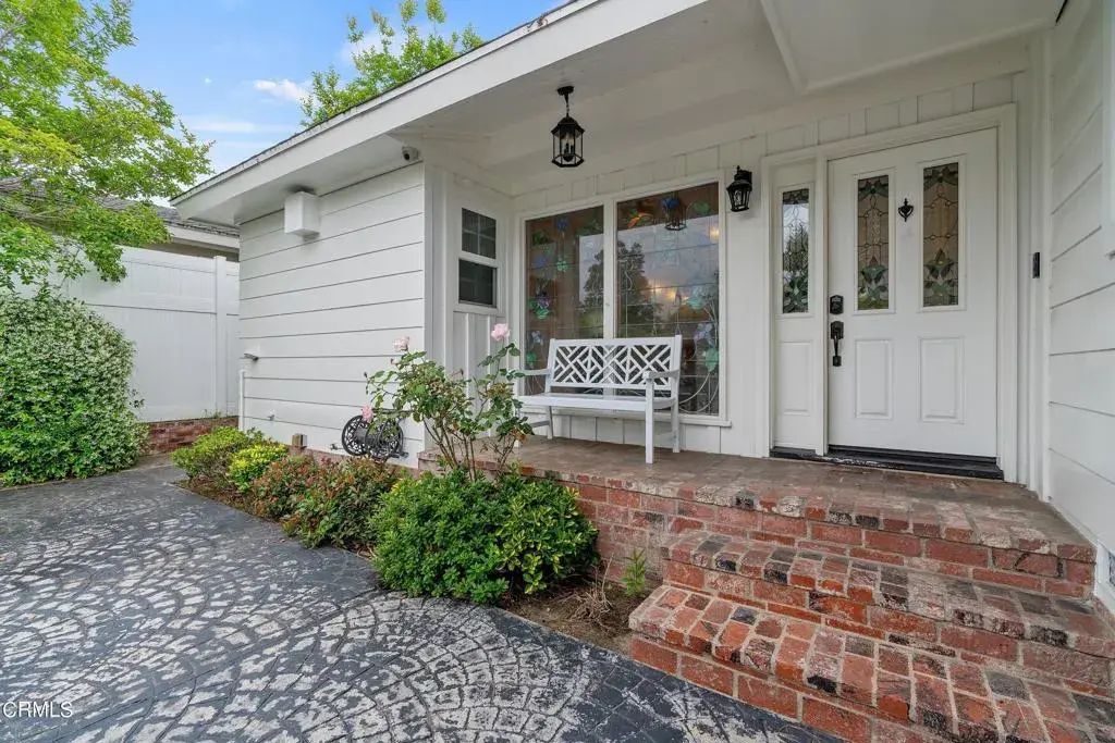 3311 S Bentley Avenue, Los Angeles
