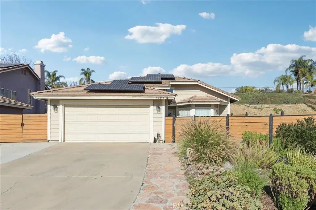 39221 Corte Tesoro, Murrieta