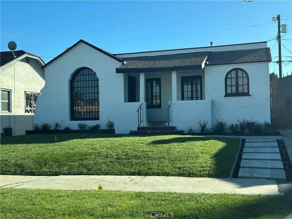1636 W 70th, Los Angeles