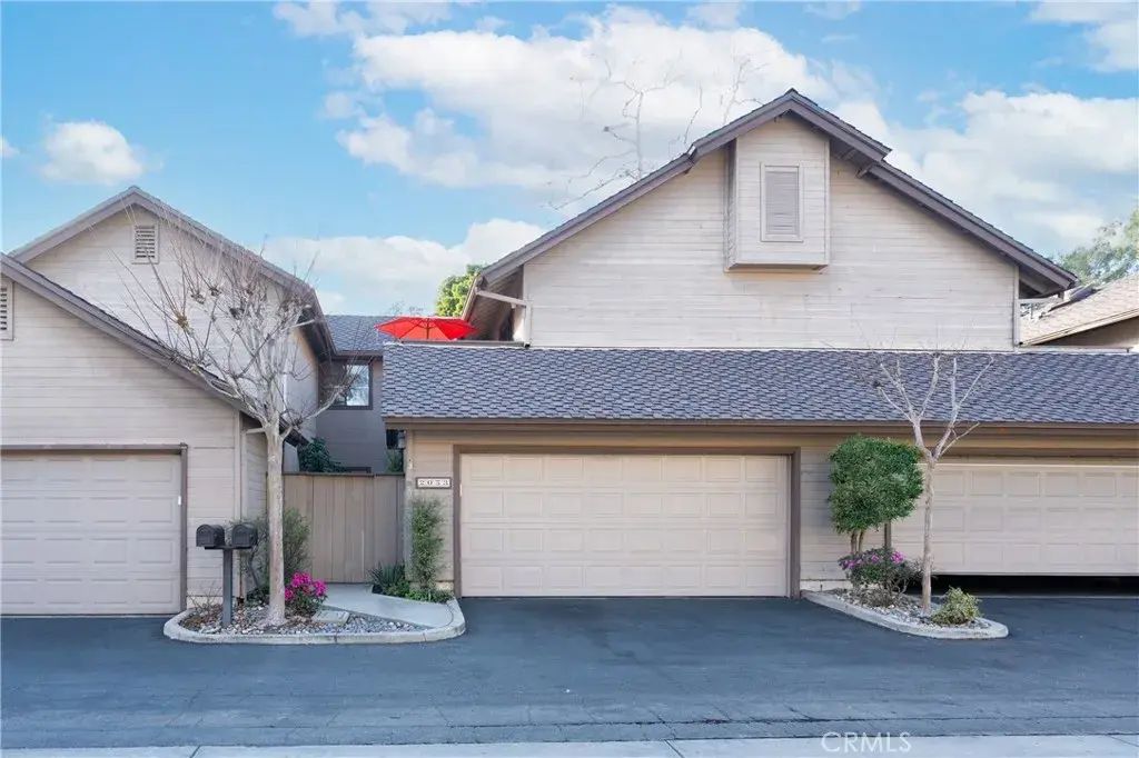 2053 Meadow View, Costa Mesa