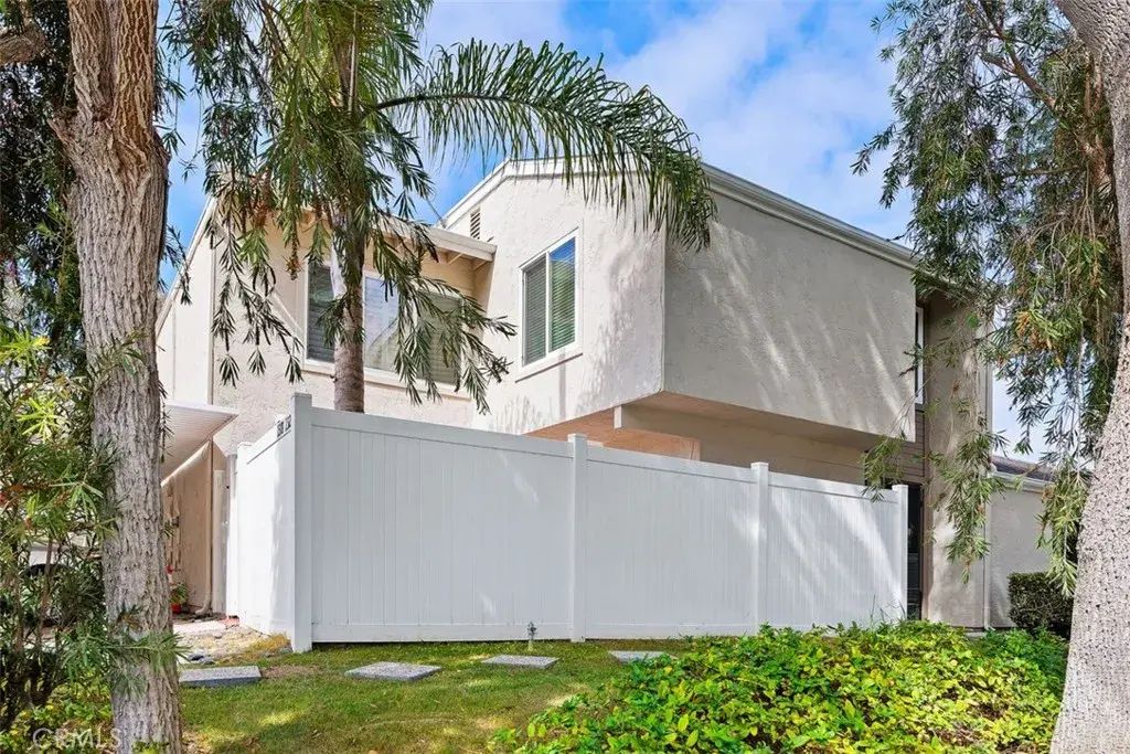 1320 Evergreen Drive, Cardiff By The Sea