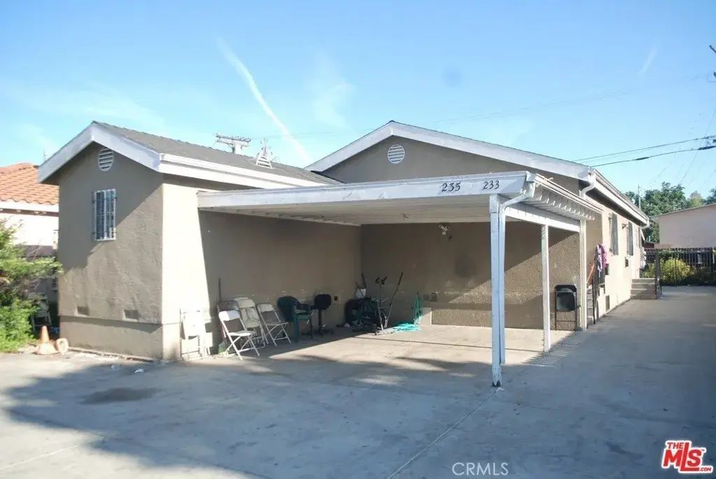 233 W 65th, Los Angeles