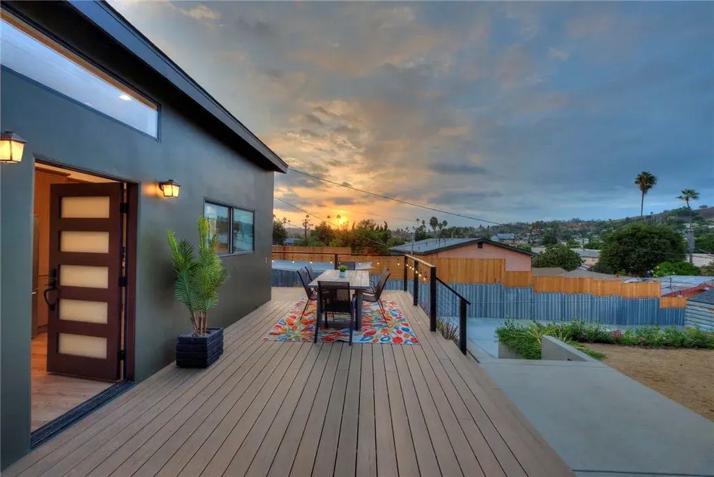 5160 Oakland, Los Angeles
