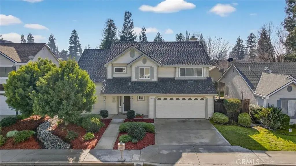 1881 E Frederick, Fresno