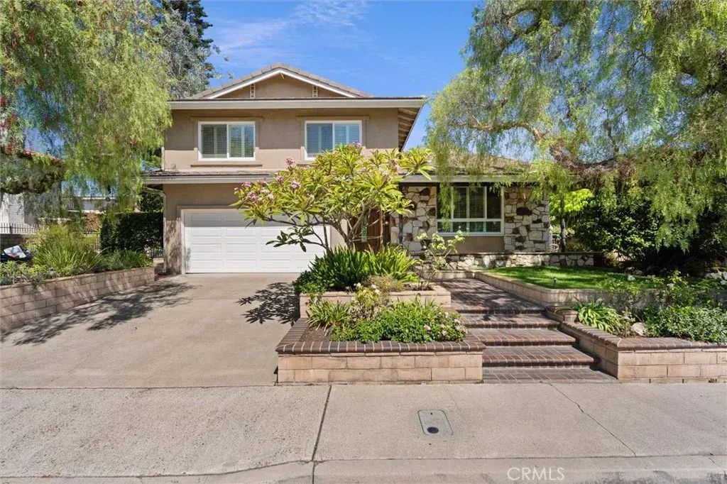 6301 E Bixby Hill, Long Beach