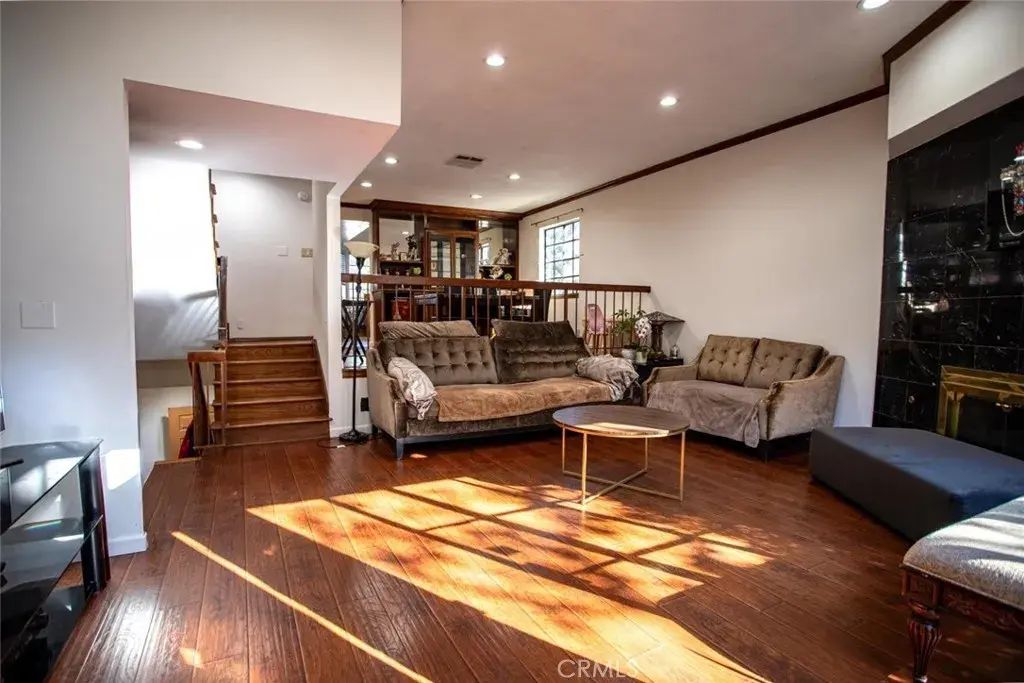 5327 Wilkinson Avenue 6, Valley Village