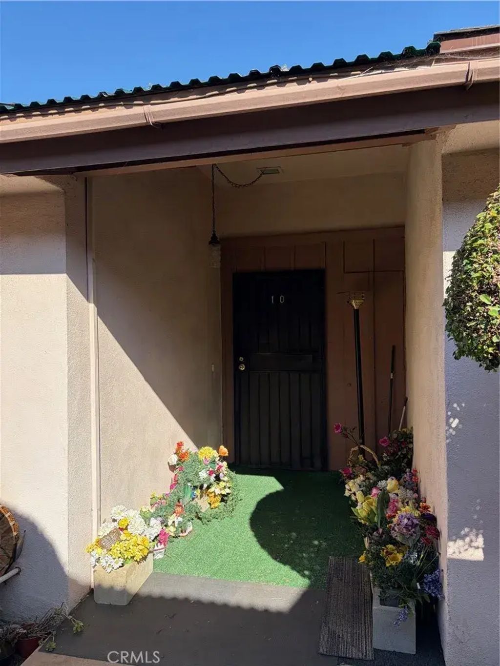 777 E Valley 10, Alhambra