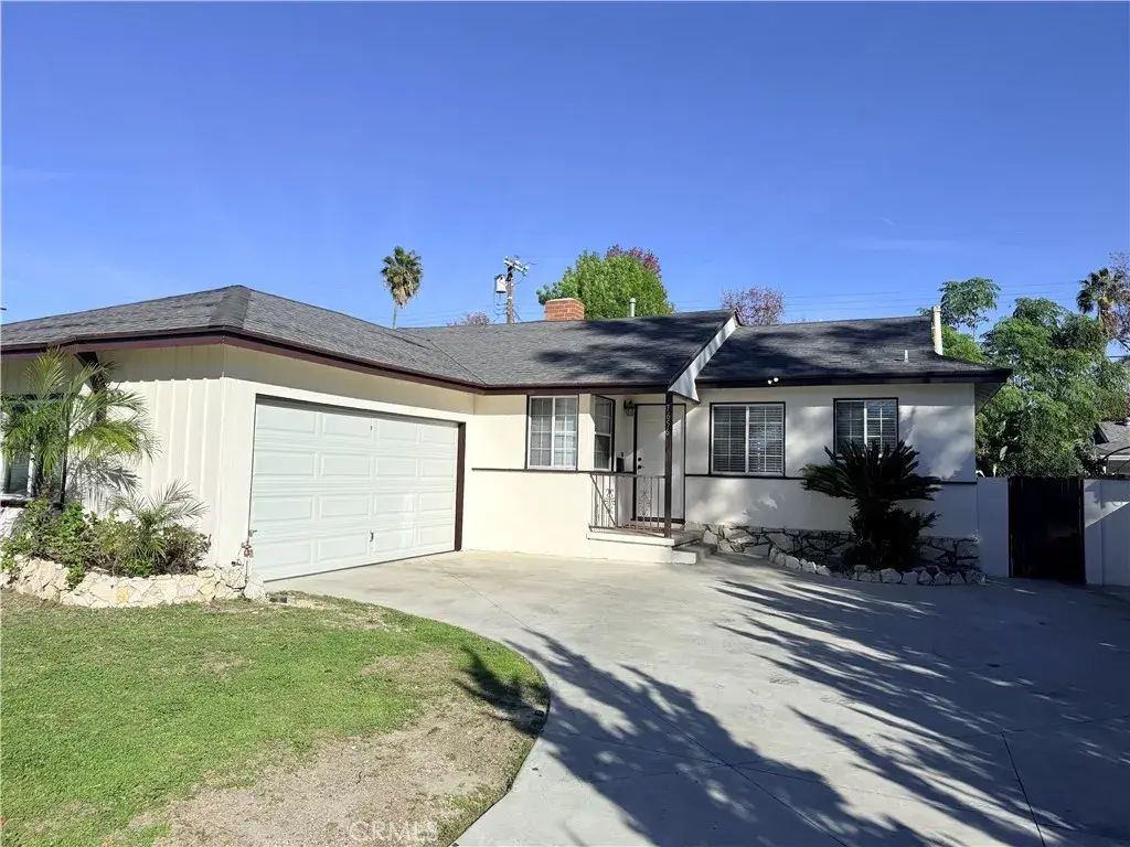 7656 Bellaire Avenue, North Hollywood