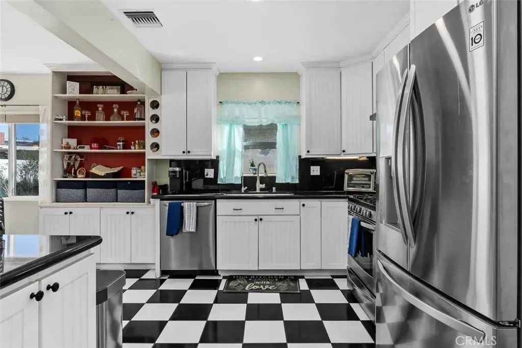 314 S Velva, Anaheim