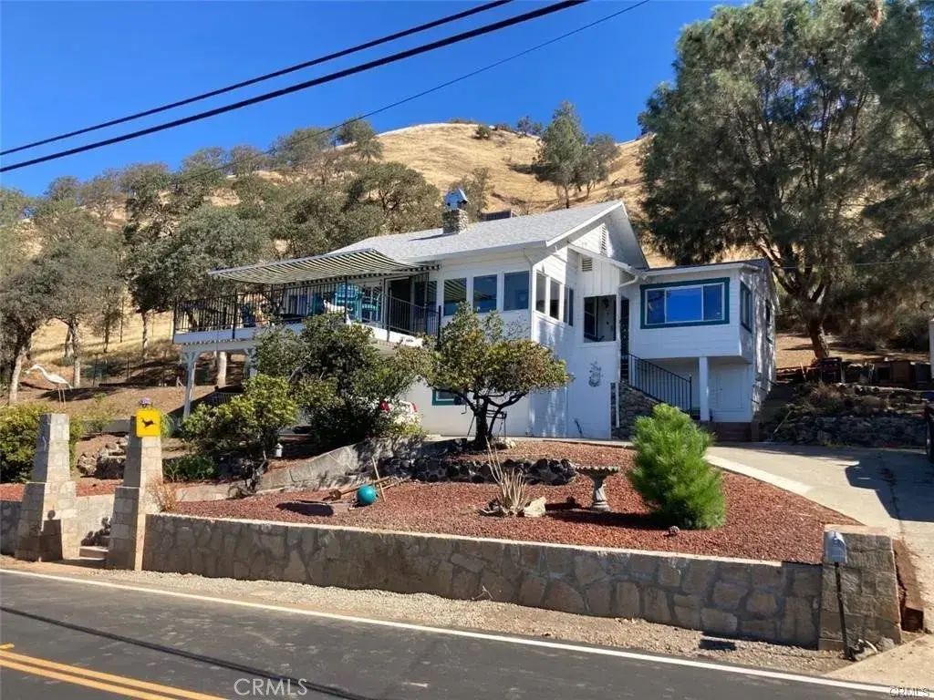 12605 Lakeshore Drive, Clearlake