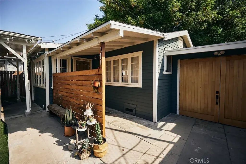 141 Roselawn Place, Los Angeles