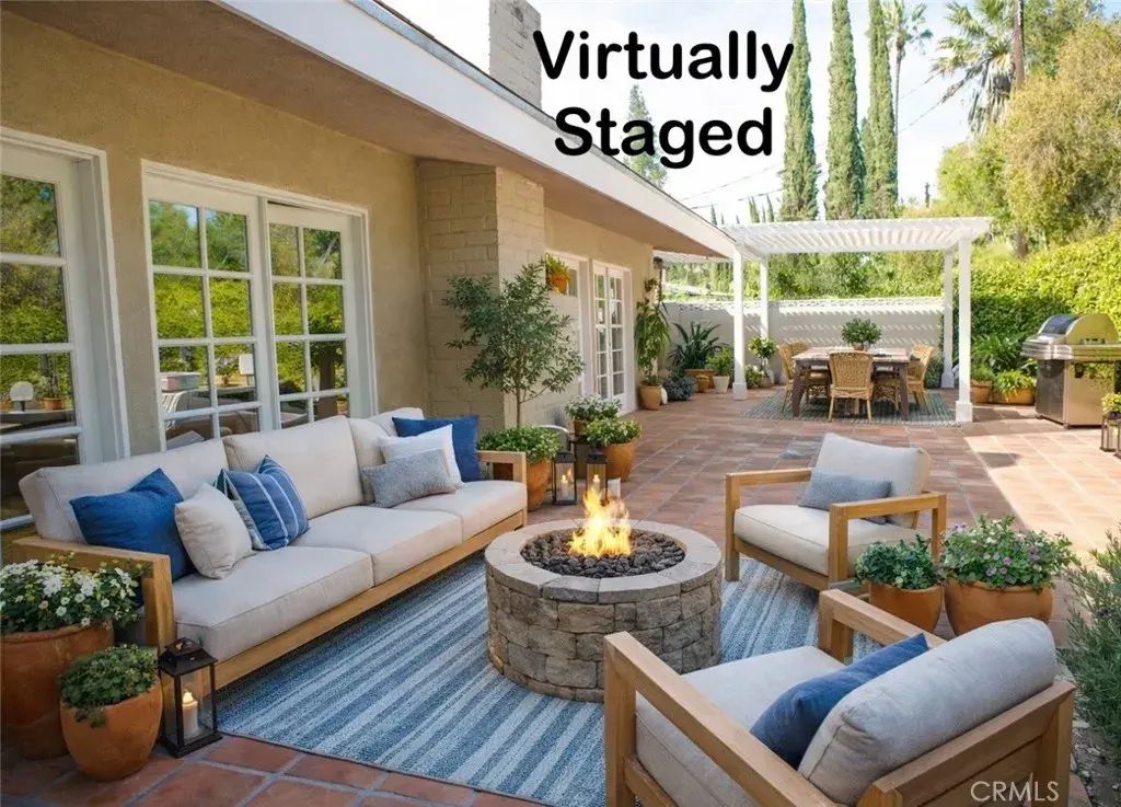 5200 Valley Circle Boulevard, Woodland Hills