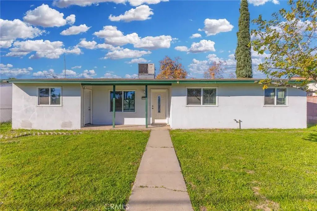 9416 Cedar, Bloomington