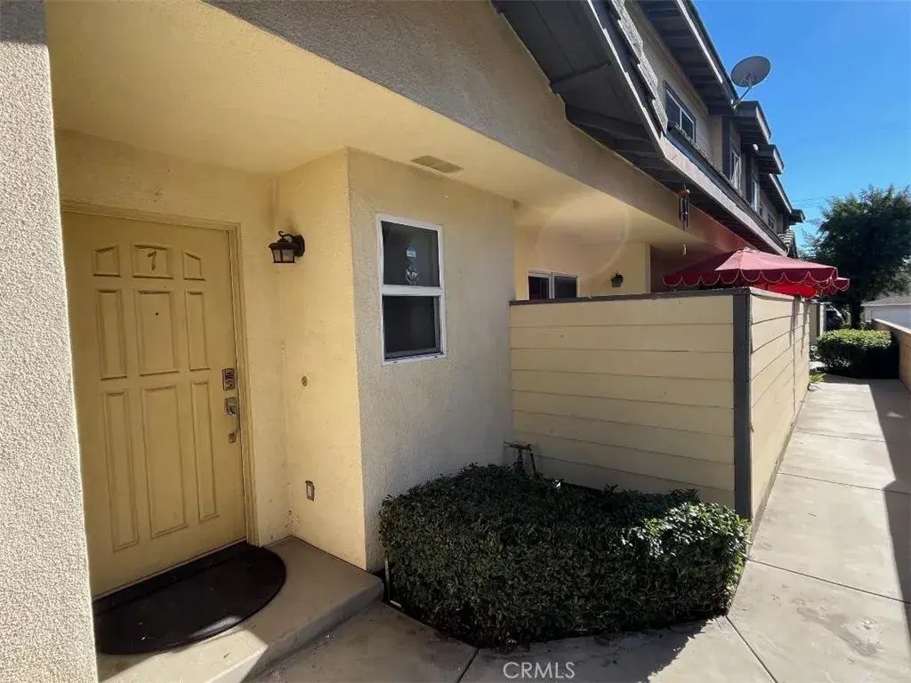 228 W Center 7, Covina