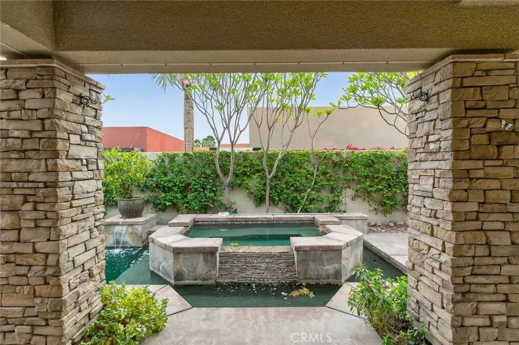 81109 Falling Leaf Court, Indio