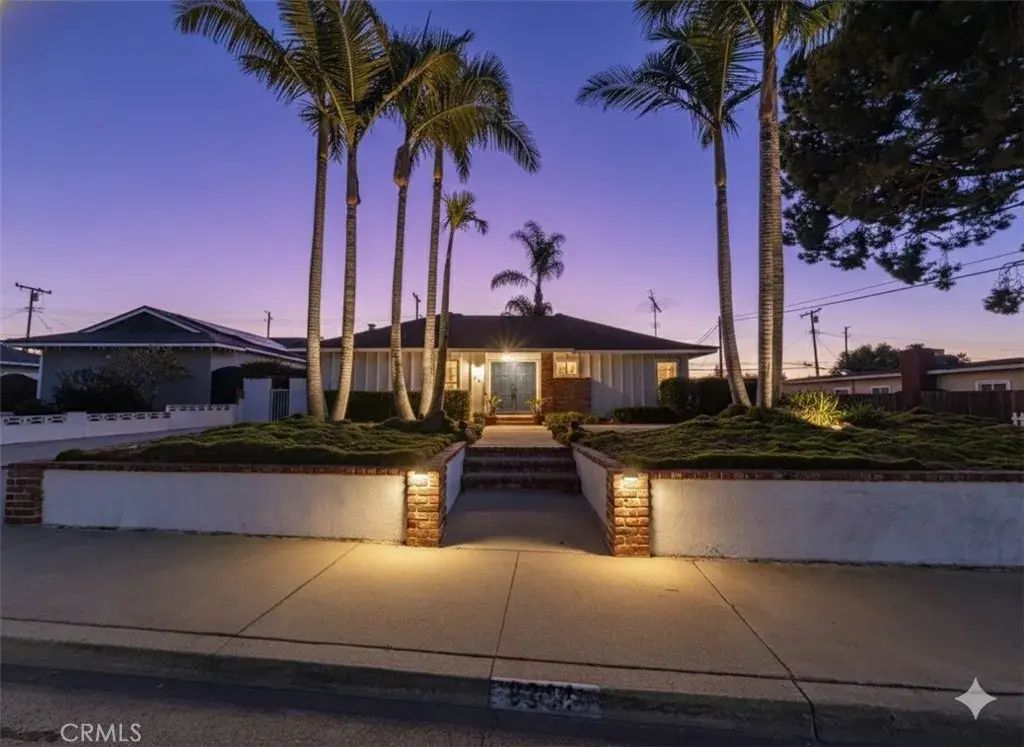 9381 Del Mar Avenue, Montclair