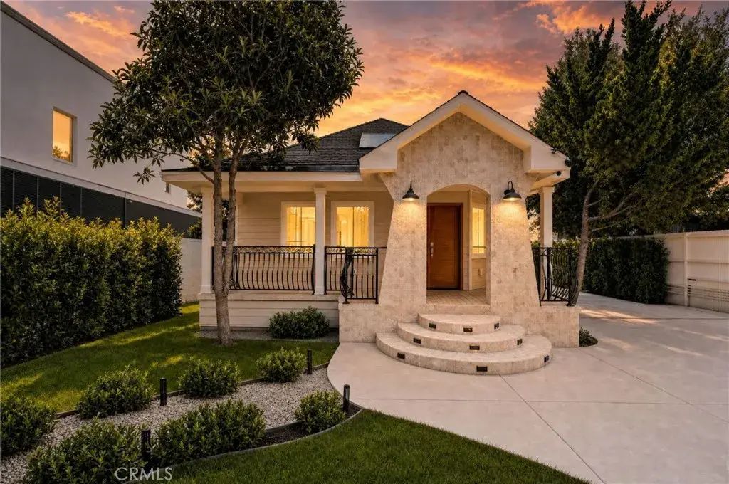 7142 Marshfield, Los Angeles
