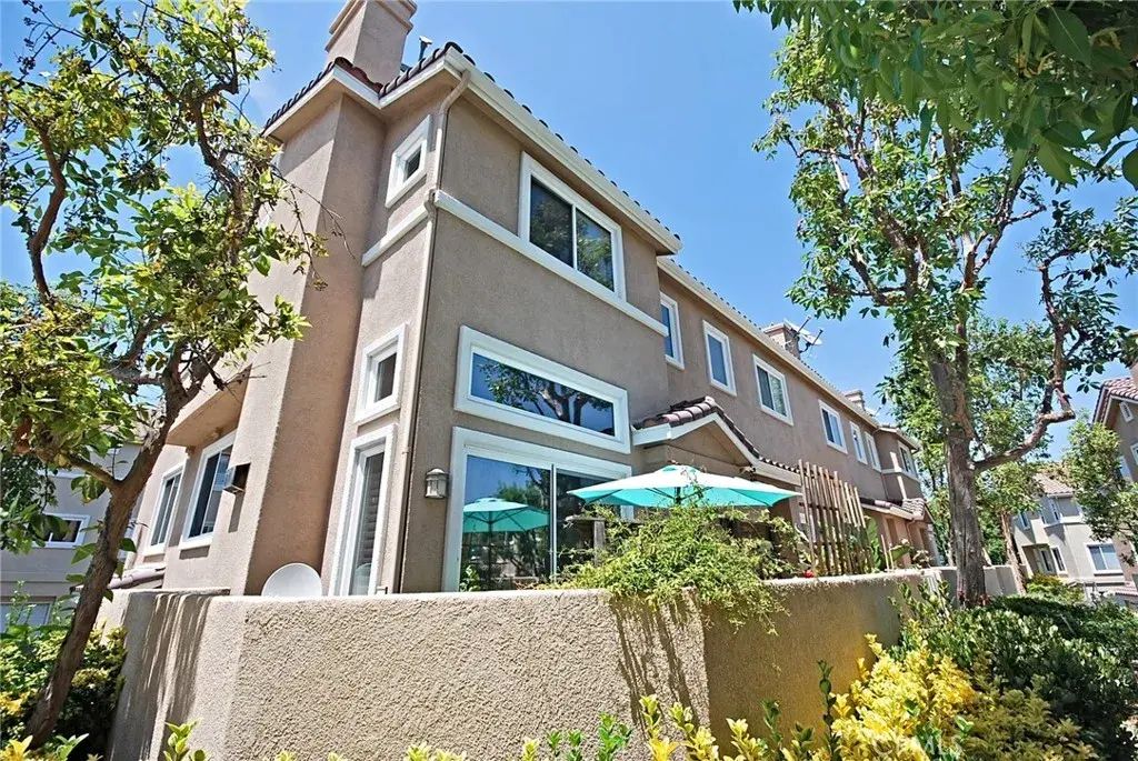 25710 Wagner A, Stevenson Ranch