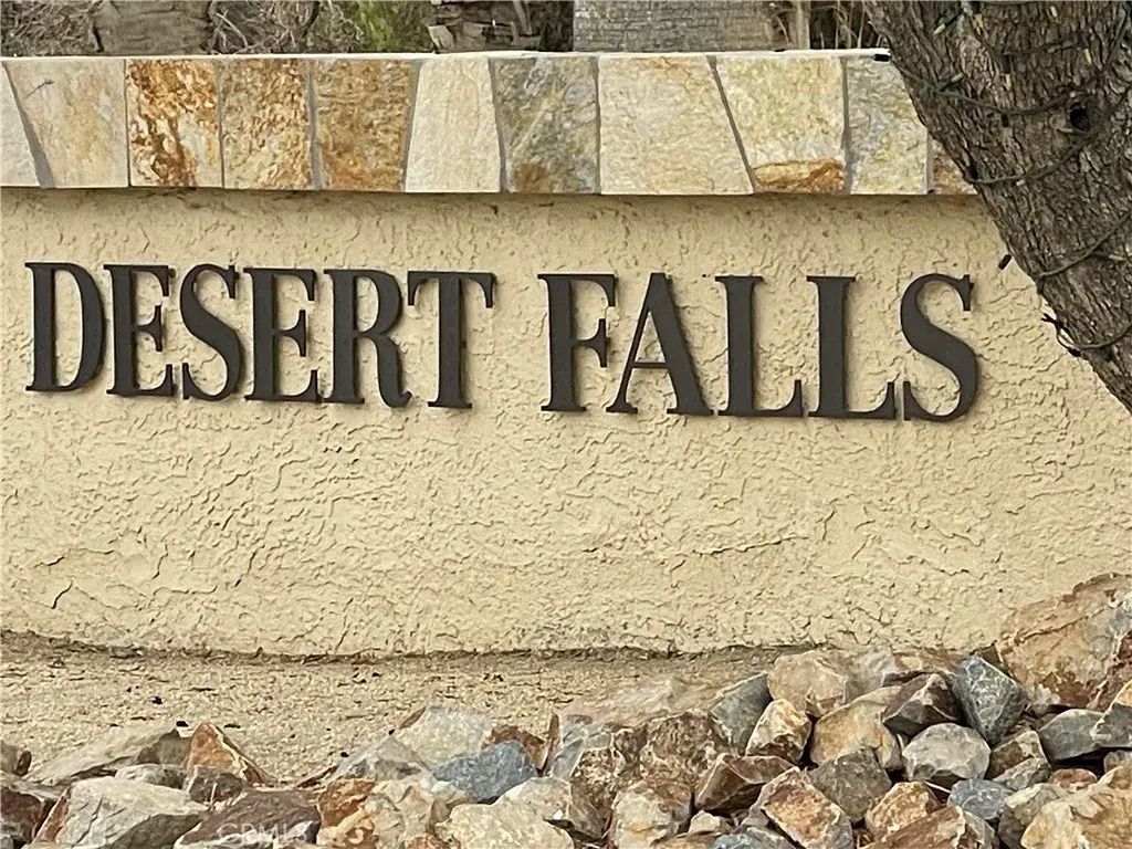 344 Vista Royale, Palm Desert